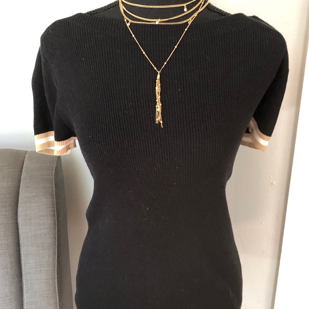 Ribbed boatneck short sleeve top